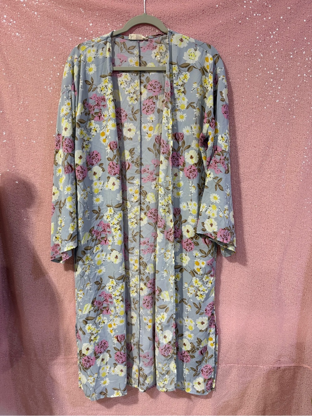 Peach Love California Pale Blue Floral Kimono with Pink & Yellow Blooms J6